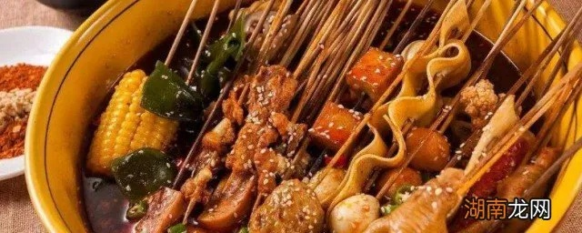 (串串食谱大全)第一次尝试串串美食应该怎么吃？